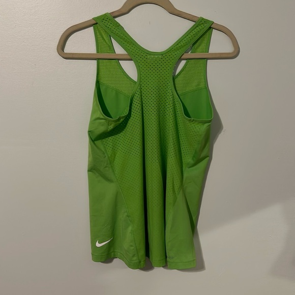 EUC Nike Pro Dri fit tank - Picture 2 of 3